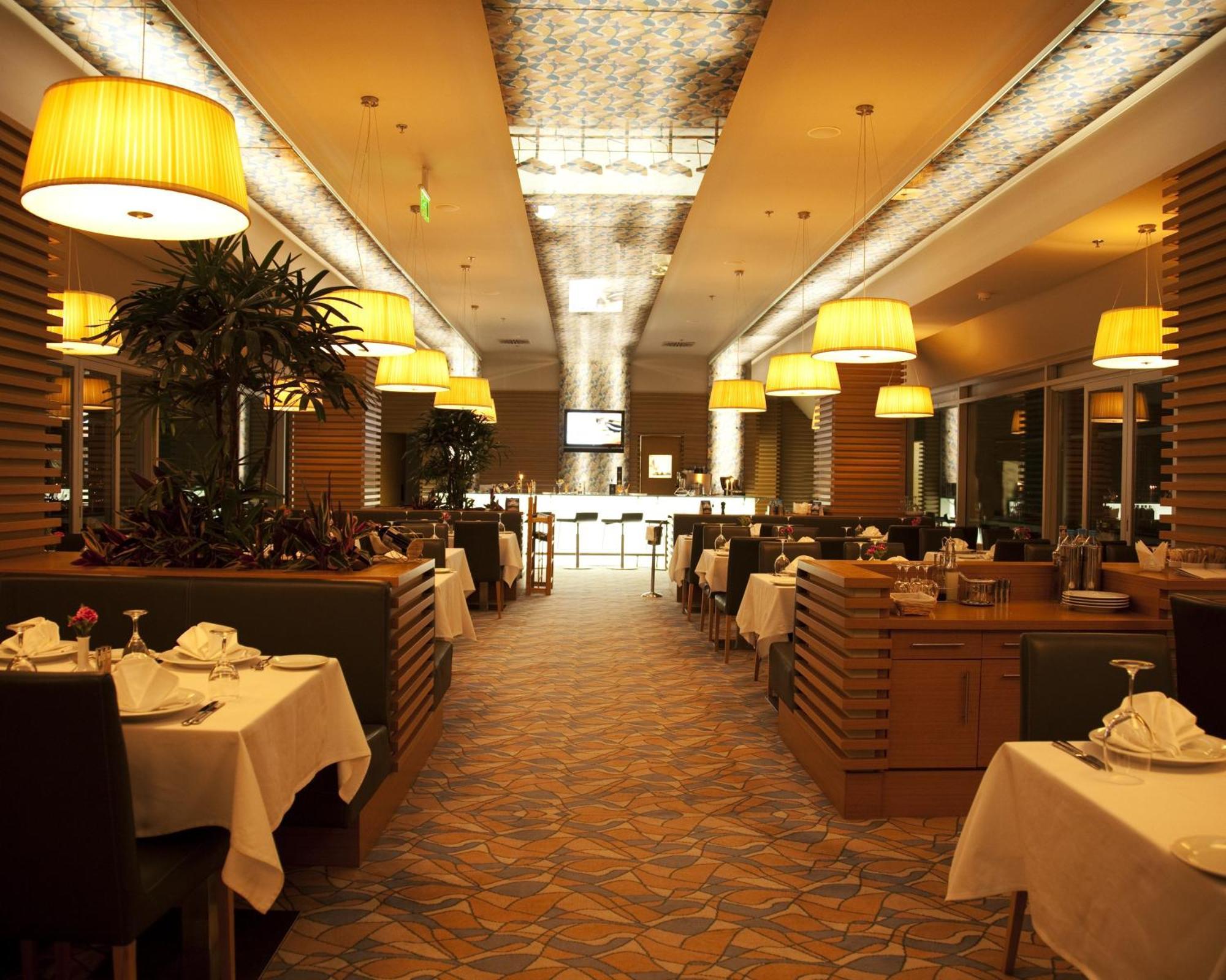 Cpankara Hotel Экстерьер фото The interior of the restaurant
