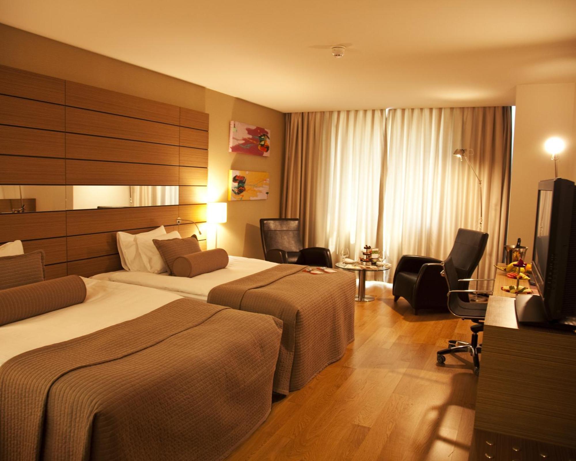 Cpankara Hotel Экстерьер фото A room at the hotel